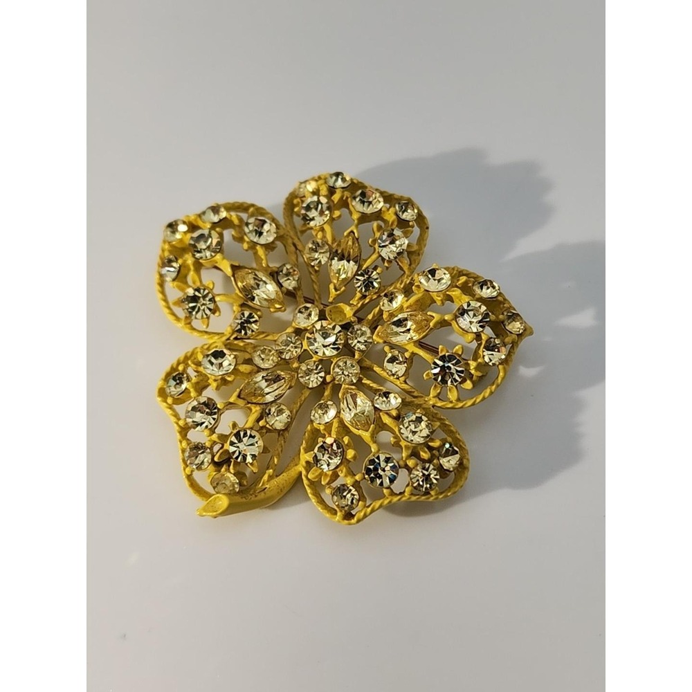 Vintage‎ yellow enamel rhinestone flower floral brooch pin
